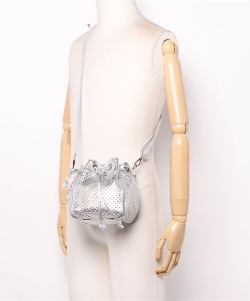 Liesse（リエス）の「【BEVINI】巾着型2WAYバッグ（ショルダーバッグ・レディース・シルバー・FREE）」の3枚目の写真
