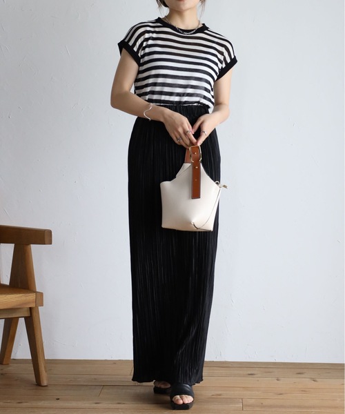sakishimatokyo（サキシマトーキョー）の「【選べる素材】ストレートプリーツスカート【動画あり】（スカート・レディース・ブラック/グリーン/グレイッシュベージュ/ブラウン/ブルー/オフホワイト/ブラック系その他/ゴールド/シルバー/ブラック系その他2/グレー/レッド・FREE）」の14枚目の写真
