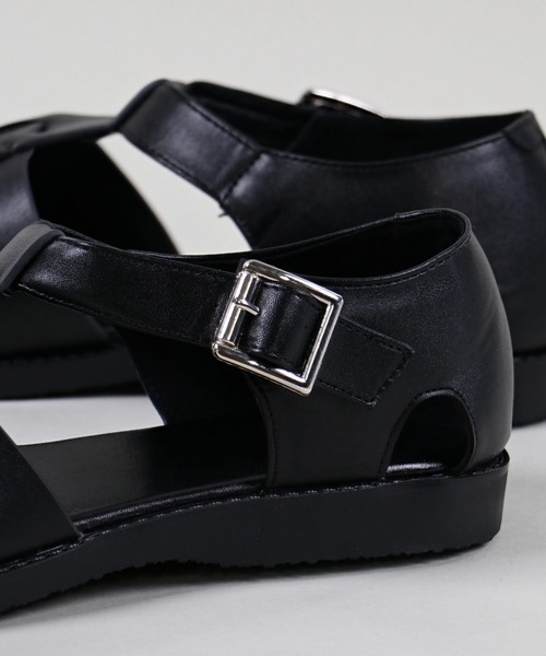 SPINNS（スピンズ）の「フェイクレザー グルカサンダル（サンダル・メンズ・ブラック・M/L）」の13枚目の写真