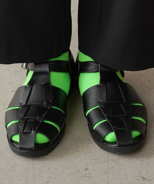 SPINNS（スピンズ）の「フェイクレザー グルカサンダル（サンダル・メンズ・ブラック・M/L）」の6枚目の写真