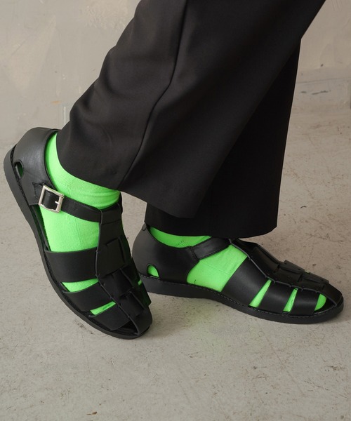 SPINNS（スピンズ）の「フェイクレザー グルカサンダル（サンダル・メンズ・ブラック・M/L）」の9枚目の写真