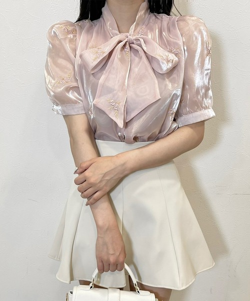 titty＆Co. PETIT by poyo（ティティーアンドコープティバイポヨ）の「【titty&Co.PETIT by POYO】シャイニー刺繍リボンブラウス（シャツ/ブラウス・レディース・ピンク/ホワイト・FREE）」の3枚目の写真