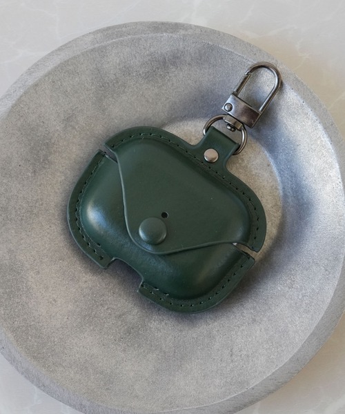 Port（ポート）の「フェイクレザー AirPods1/2 / AirPods Pro 専用 ソフト イヤフォンケース（ヘッドフォン/イヤホン・レディース・ブラック/ブラウン/ダークブラウン/ネイビー/ブラウン系その他/ダークグリーン・A/B）」の19枚目の写真