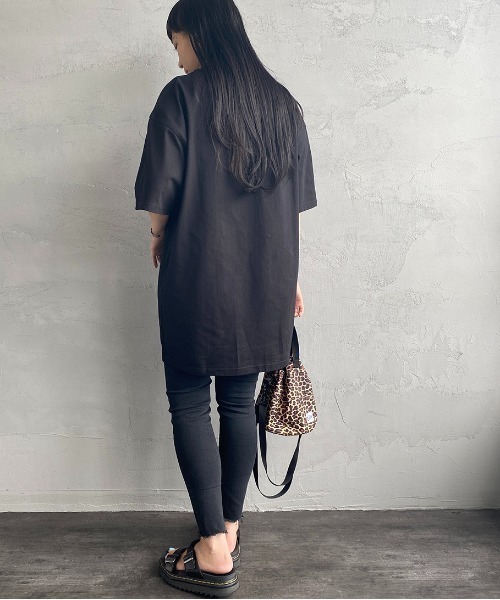 Carhartt WIP（カーハートダブリューアイピー）の「[carhartt WIP/カーハートダブリューアイピー] AMERICAN SCRIPT ワンポイントロゴ刺繍Tシャツ（Tシャツ/カットソー・レディース・ブラック/グレー/ナチュラル/ホワイト/ブラウン/グリーン/ネイビー・L/M/XL/XS/S）」の9枚目の写真