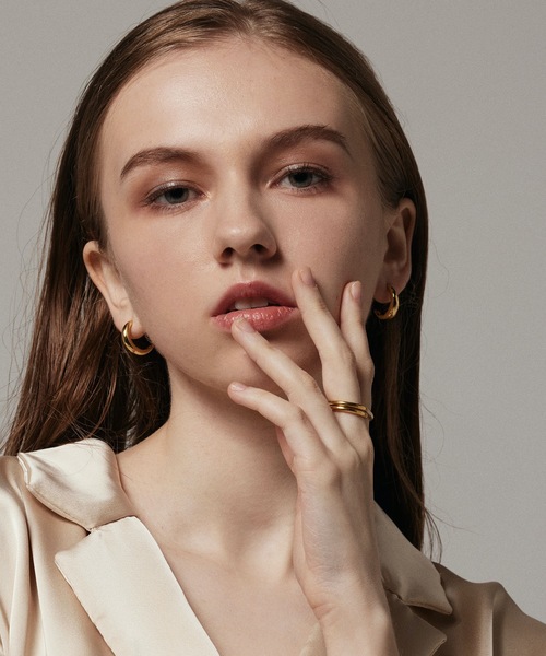 CENE（セネ）の「【CENE】セネ/ [ゴールド]ハーフムーンピアス（ピアス（両耳用）・レディース・ゴールド・FREE）」の3枚目の写真