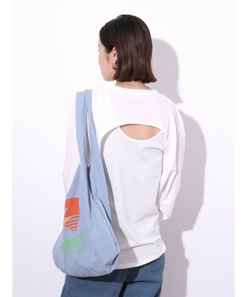 Ungrid(アングリッド)の「レイヤードバックオープンTee(Tシャツ/カットソー・レディース・グリーン/オフホワイト/ブラック・FREE)」の2枚目の写真