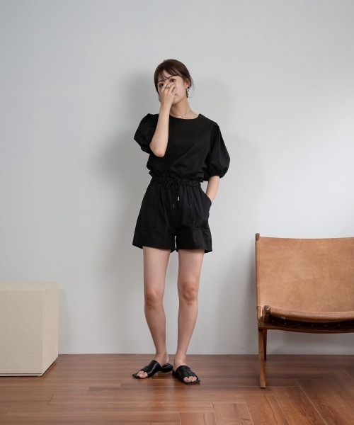 Amiur(エミレ)の「puff sleeve lady like set up(セットアップ・レディース・ベージュ/ブラック・FREE)」の9枚目の写真