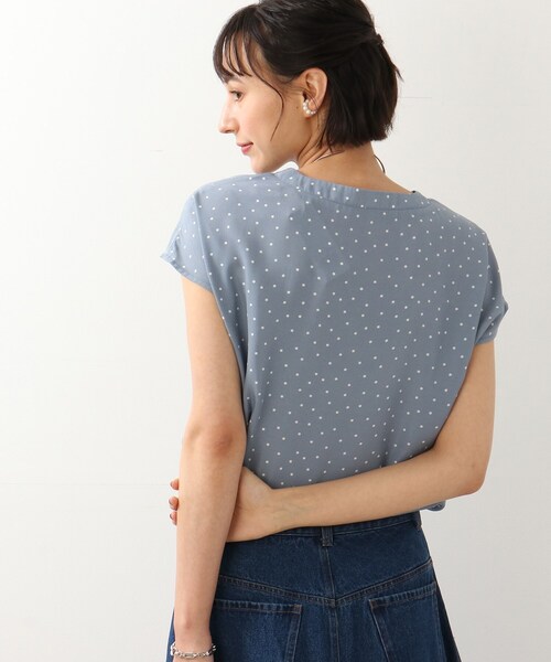 DRESKIP(ドレスキップ)の「◆フロントタック ドット柄ブラウス(シャツ/ブラウス・レディース・ホワイト系3/ブラック系/ブルー系5/パープル系2・02/03)」の11枚目の写真