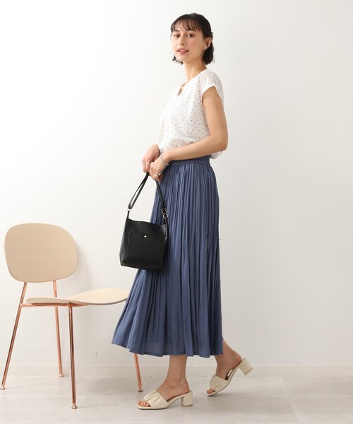 DRESKIP(ドレスキップ)の「◆フロントタック ドット柄ブラウス(シャツ/ブラウス・レディース・ホワイト系3/ブラック系/ブルー系5/パープル系2・02/03)」の18枚目の写真