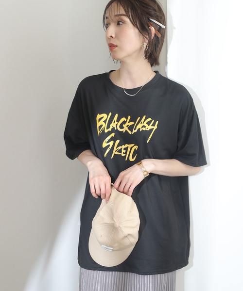 ElegChic(エレグシック)の「BIGロゴTシャツ(Tシャツ/カットソー・レディース・ホワイト/ブラック/ピンク/ホワイト系その他/ブラック系その他/ブラック系その他2・FREE)」の5枚目の写真