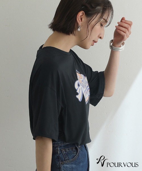 ElegChic(エレグシック)の「BIGロゴTシャツ(Tシャツ/カットソー・レディース・ホワイト/ブラック/ピンク/ホワイト系その他/ブラック系その他/ブラック系その他2・FREE)」の15枚目の写真