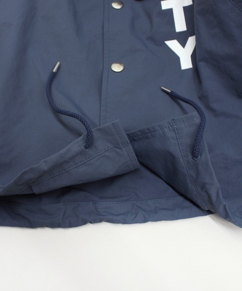 RNA（アールエヌエー）の「J2032 ボリュームコーチジャケット（ミリタリージャケット・レディース・ブラック/ダークブルー/ライトパープル・MEDIUM）」の9枚目の写真