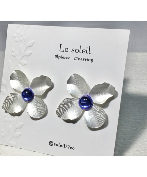 tone(トーン)の「【Le soleil】スワロフスキー フラワーピアス(MA)(ピアス(両耳用)・レディース・ブルー系その他/レッド系その他・FREE)」の3枚目の写真