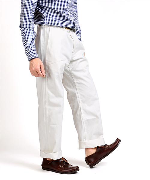 FREAK'S AMERICA(フリークスアメリカ)の「ワイドパンツ MADE IN USA(チノパンツ・メンズ・ホワイト/ベージュ/ネイビー・MEDIUM/LARGE)」の1枚目の写真