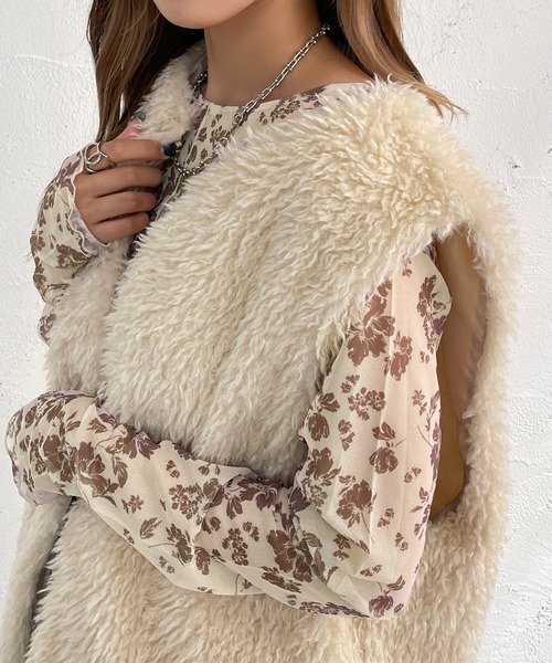 apres jour mignon（アプレジュールミニョン）の「花柄シアートップス【ZOZOTOWN限定アイテム】（Tシャツ/カットソー・レディース・ダークブラウン/グリーン/ブルー・X-LARGE/フリー）」の7枚目の写真