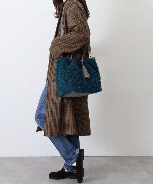 COOCO（クーコ）の「クルクルエコファー２ＷＡＹトートバッグ（トートバッグ・レディース・オフホワイト/ピンクベージュ/ブルーグリーン/ブラウン/グレー・9）」の4枚目の写真