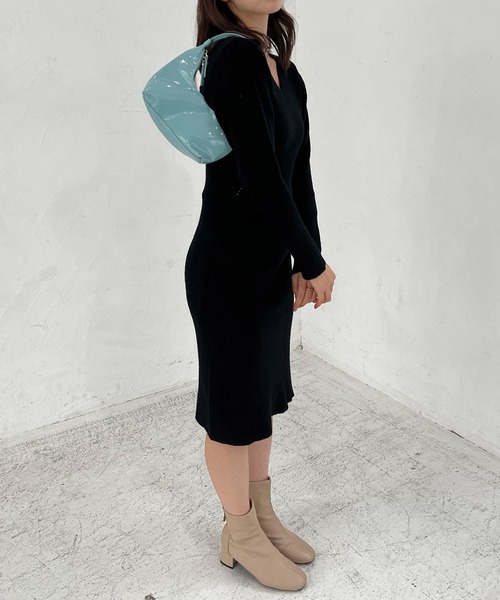 Lamoa(ラモア)の「Lamoa/ボリュームスリーブ ニット ワンピース(ワンピース・レディース・ホワイト/レッド/ブラック・FREE)」の9枚目の写真