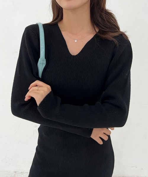 Lamoa(ラモア)の「Lamoa/ボリュームスリーブ ニット ワンピース(ワンピース・レディース・ホワイト/レッド/ブラック・FREE)」の6枚目の写真