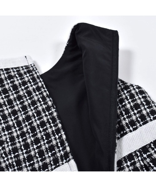 BeBe(ベベ)の「BeBe/【お揃い】ツイードチェックパールボタンジャンパースカート(100~150cm)(ワンピース・キッズ・レッド系その他/ブラック系その他・100/140/130/120/110/150)」の19枚目の写真