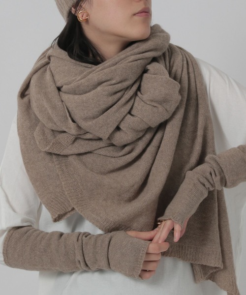 Chaos（カオス）の「Chaos(カオス)/【RIVIERA】カシミヤニットストール（ストール/ショール・レディース・ブラウン/グレー/ブラック/ベージュ系その他/グレー系その他5・FREE）」の4枚目の写真