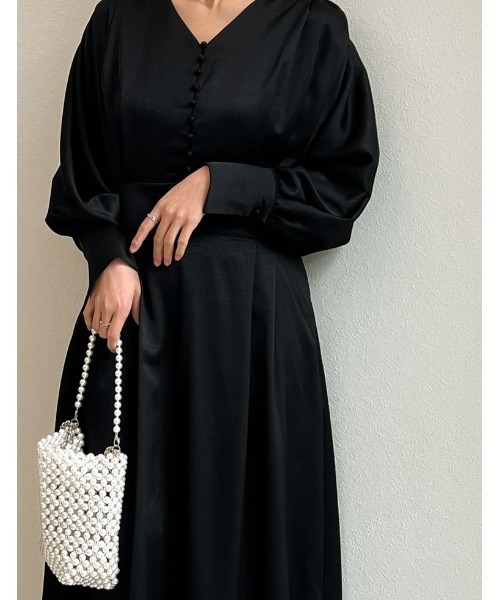 Re:EDIT（リエディ）の「[PREMIUM DRESS COLLECTION][低身長サイズ有]Vネックウエスト切り替えタックフレアワンピース（ワンピース・レディース・ブラック/ラベンダー/ベージュ・LARGE/SHORT/MEDIUM）」の4枚目の写真