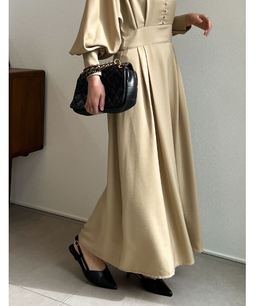 Re:EDIT（リエディ）の「[PREMIUM DRESS COLLECTION][低身長サイズ有]Vネックウエスト切り替えタックフレアワンピース（ワンピース・レディース・ブラック/ラベンダー/ベージュ・LARGE/SHORT/MEDIUM）」の11枚目の写真