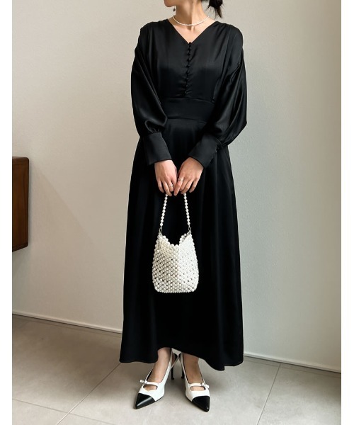 Re:EDIT（リエディ）の「[PREMIUM DRESS COLLECTION][低身長サイズ有]Vネックウエスト切り替えタックフレアワンピース（ワンピース・レディース・ブラック/ラベンダー/ベージュ・LARGE/SHORT/MEDIUM）」の6枚目の写真