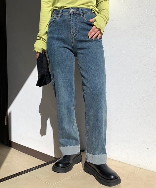 CRB(シーアールビー)の「カットオフデニムストレートパンツ(デニムパンツ・レディース・ブルー・M/L/S)」の2枚目の写真
