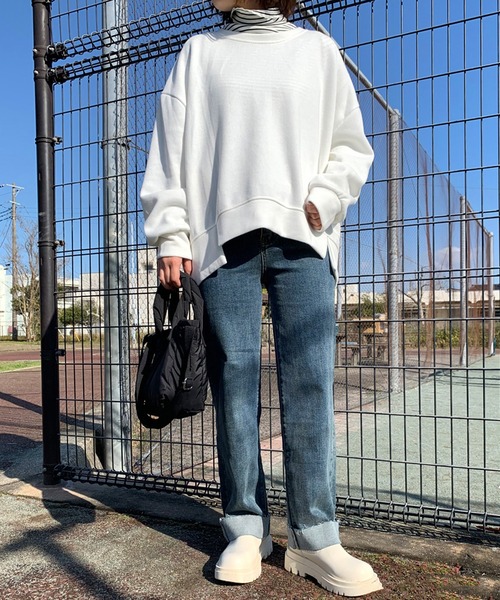CRB(シーアールビー)の「カットオフデニムストレートパンツ(デニムパンツ・レディース・ブルー・M/L/S)」の3枚目の写真