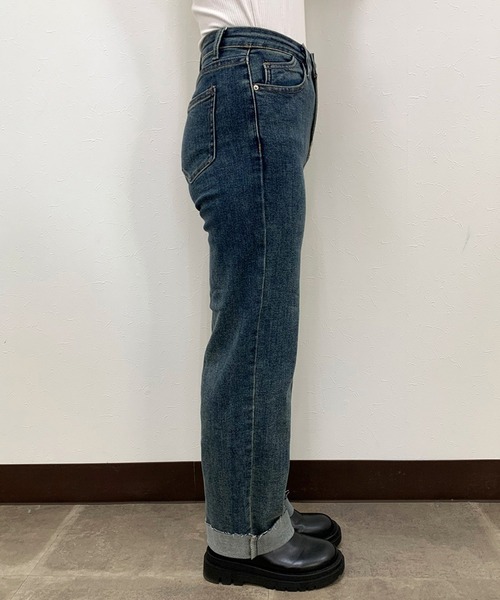 CRB(シーアールビー)の「カットオフデニムストレートパンツ(デニムパンツ・レディース・ブルー・M/L/S)」の10枚目の写真