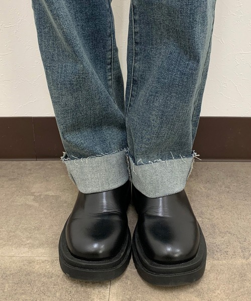 CRB(シーアールビー)の「カットオフデニムストレートパンツ(デニムパンツ・レディース・ブルー・M/L/S)」の17枚目の写真