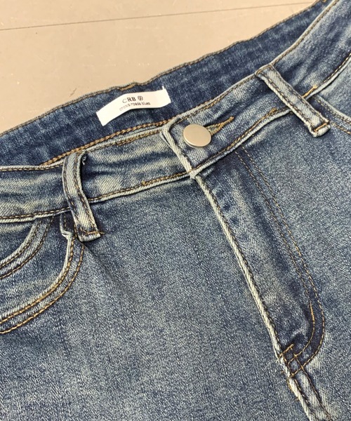CRB(シーアールビー)の「カットオフデニムストレートパンツ(デニムパンツ・レディース・ブルー・M/L/S)」の19枚目の写真
