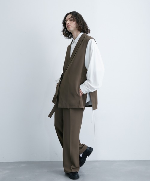 JUNRED(ジュンレッド)の「ライトドレスベルテッドベスト(ベスト・メンズ・ベージュ系その他2/ブラック/スミクロ・S/L/M)」の18枚目の写真