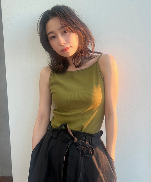 CREDONA(クレドナ)の「ソフトリブキャミソール(キャミソール・レディース・ブラック/オフホワイト/カーキ・FREE)」の6枚目の写真