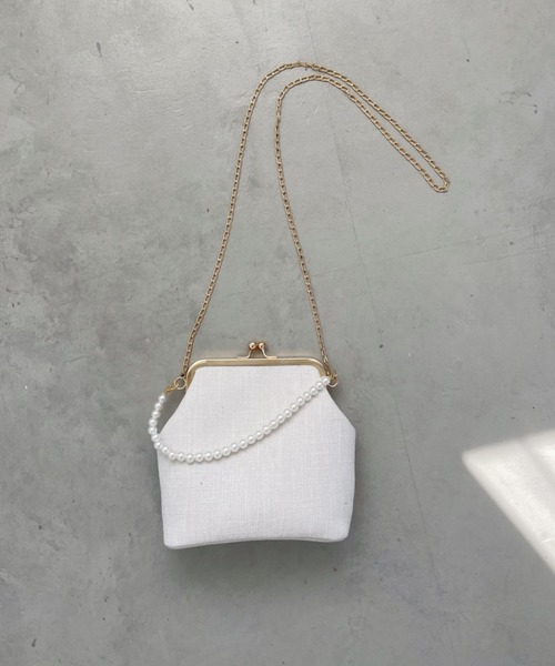 thank U more(サンキューモア)の「【Felicitations】結婚式 がま口 パーティバッグ(クラッチバッグ・レディース・ホワイト/ブルー/ブラック/ピンクベージュ・FREE)」の9枚目の写真