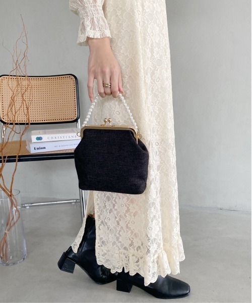 thank U more(サンキューモア)の「【Felicitations】結婚式 がま口 パーティバッグ(クラッチバッグ・レディース・ホワイト/ブルー/ブラック/ピンクベージュ・FREE)」の22枚目の写真