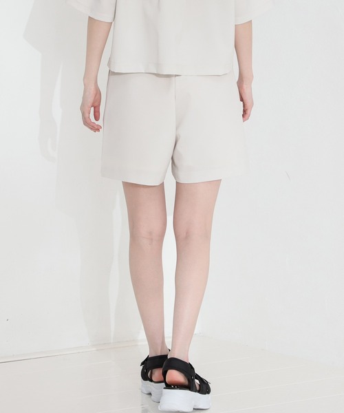 Honeys（ハニーズ）の「アサコショートパンツ（その他パンツ・レディース・ベージュ/ライトベージュ/ブラック・SS/S/M/L）」の8枚目の写真