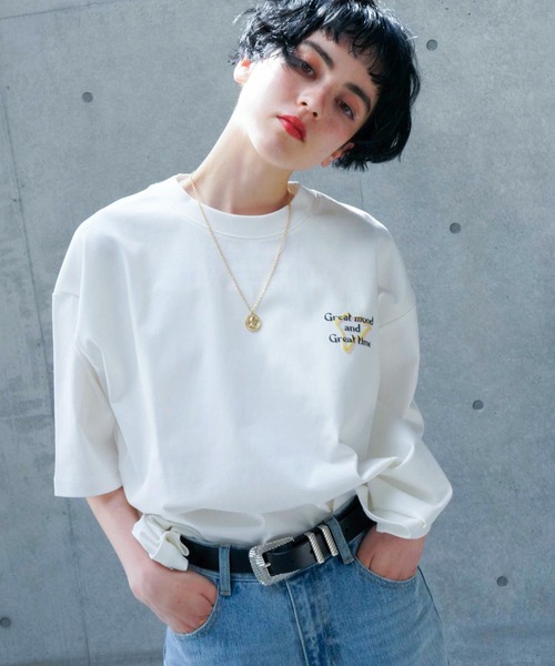 PAGEBOY(ページボーイ)の「スーベニアプリントTシャツ(Tシャツ/カットソー・レディース・ブラック/オフホワイト・FREE)」の1枚目の写真