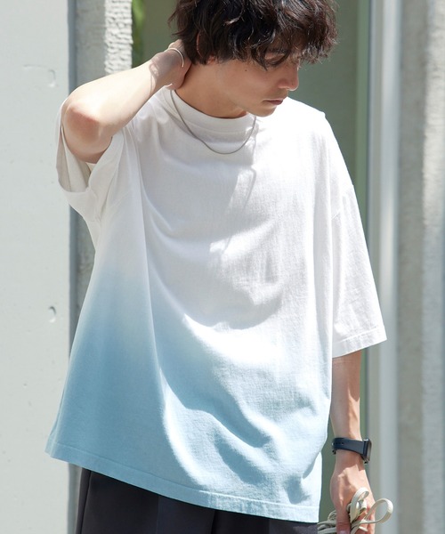 MONO-MART(モノマート)の「オーバーサイズ グラデーションオーバーダイS/Sカットソー(Tシャツ/カットソー・メンズ・グレー系/グリーン系/ベージュ系/ブラック系/ブルー系・M/L)」の5枚目の写真