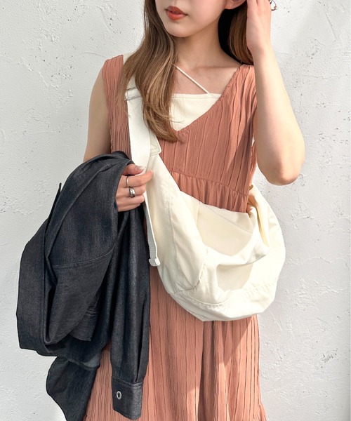 apres jour mignon(アプレジュールミニョン)の「プリーツ加工ワンピース【ZOZOTOWN限定アイテム】(ワンピース・レディース・ブラック/オレンジ系その他・フリー/X-LARGE)」の15枚目の写真