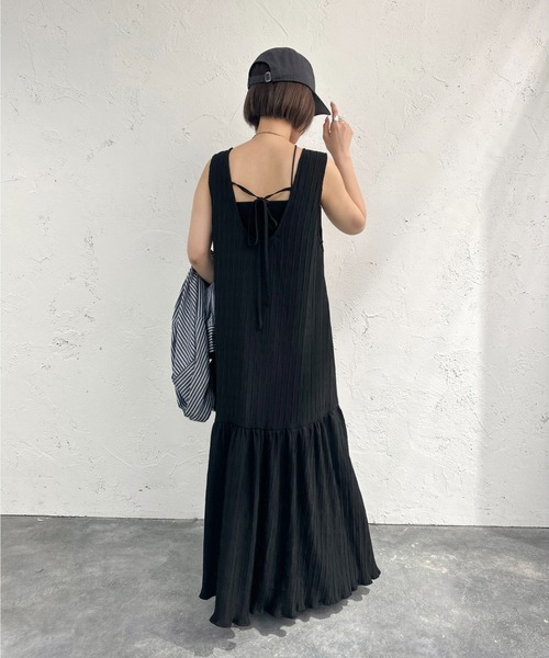 apres jour mignon(アプレジュールミニョン)の「プリーツ加工ワンピース【ZOZOTOWN限定アイテム】(ワンピース・レディース・ブラック/オレンジ系その他・フリー/X-LARGE)」の10枚目の写真