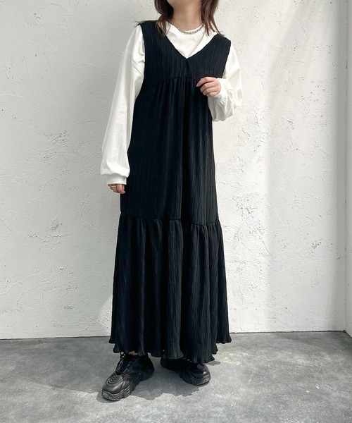 apres jour mignon(アプレジュールミニョン)の「プリーツ加工ワンピース【ZOZOTOWN限定アイテム】(ワンピース・レディース・ブラック/オレンジ系その他・フリー/X-LARGE)」の12枚目の写真
