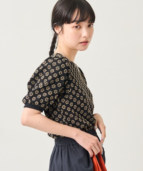 FREAK'S STORE(フリークスストア)の「フラワーストレッチパフTシャツ(Tシャツ/カットソー・レディース・チャコールグレー/オフホワイト/ブラック/ナチュラル・フリ-)」の17枚目の写真