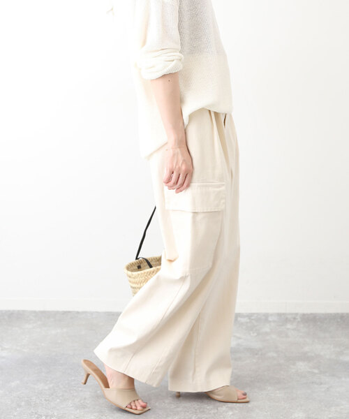 SLOBE IENA（スローブイエナ）の「タックカーゴチノトラウザー（カーゴパンツ・レディース・カーキ/ホワイト・36/38）」の20枚目の写真