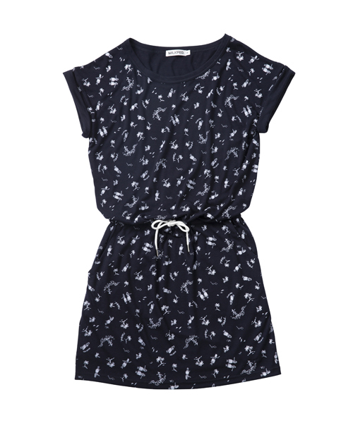MILKFED.(ミルクフェド)の「PALM TREE DRAWSTRING OP (ワンピース/パームツリー柄)(ワンピース・レディース・ホワイト/ネイビー・SMALL/MEDIUM)」の2枚目の写真
