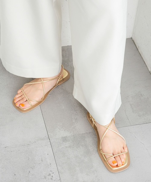 KBF（ケイビーエフ）の「ナローコードサンダル（サンダル・レディース・ブラック/ゴールド・36/38/37）」の9枚目の写真