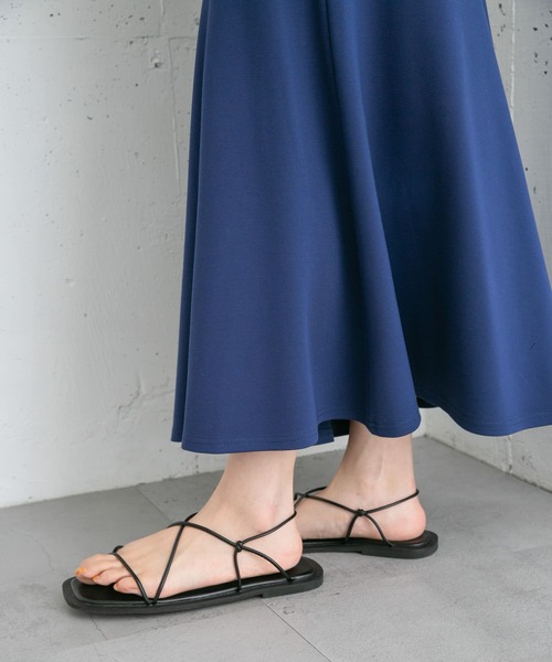 KBF（ケイビーエフ）の「ナローコードサンダル（サンダル・レディース・ブラック/ゴールド・36/38/37）」の13枚目の写真