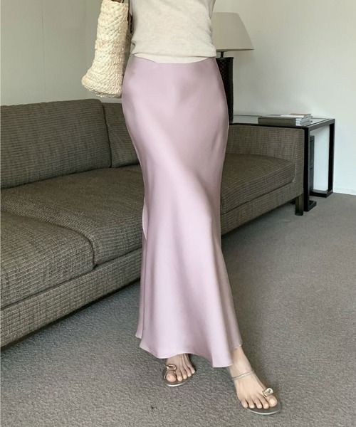 Jasmine Grandiflorum(ジャスミングランディフローラム)の「【Jasmine】シルキーマーメイドスカート(スカート・レディース・ネイビー/シャンパン/ブラック/ピンク・MEDIUM/LARGE)」の14枚目の写真