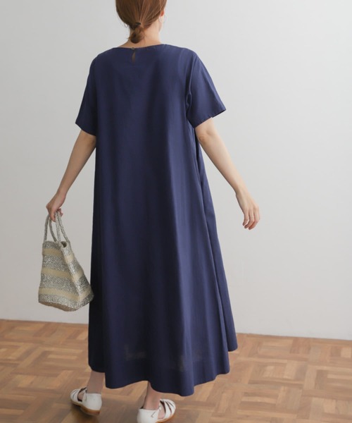 リネンコットンVネックフレアワンピース