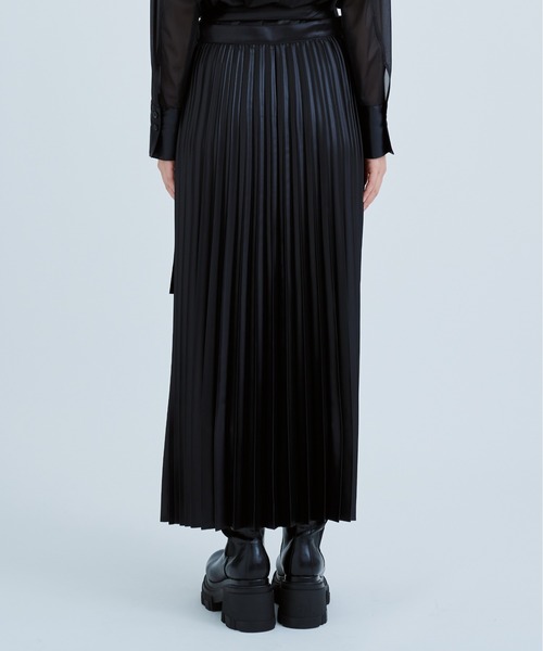 STUDIOUS（ステュディオス）の「【STUDIOUS/ステュディオス】レザーライクラッププリーツスカート（スカート・レディース・ブラック・FREE）」の16枚目の写真